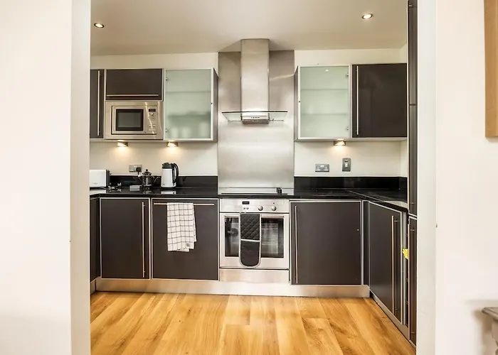 Modern 2 Bed - 8min To Grand Canal Dock Station 더블린