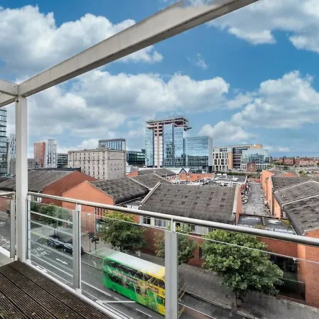 Modern 2 Bed - 8min To Grand Canal Dock Station