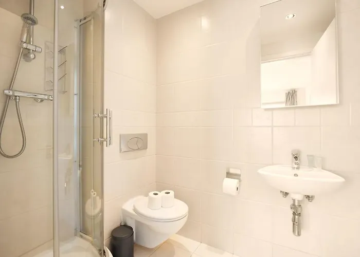 Modern 2 Bed - 8min To Grand Canal Dock Station * Dublin